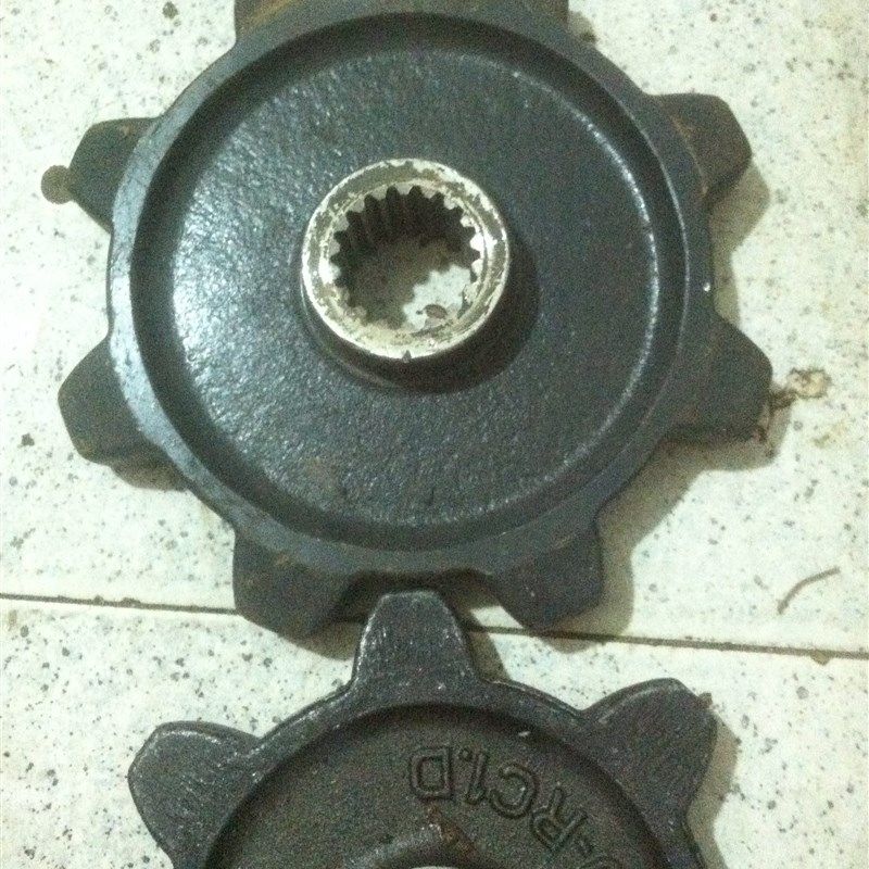 农业机械配件收割机履带旋耕机行走驱动滚轮龙舟好运来福田沃得轮