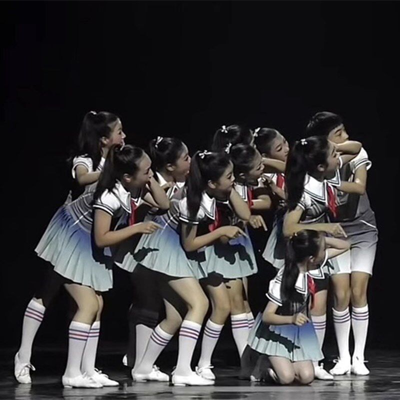 小荷风采演出服你们告诉我舞蹈服儿童红领巾合唱服红色主题表演服