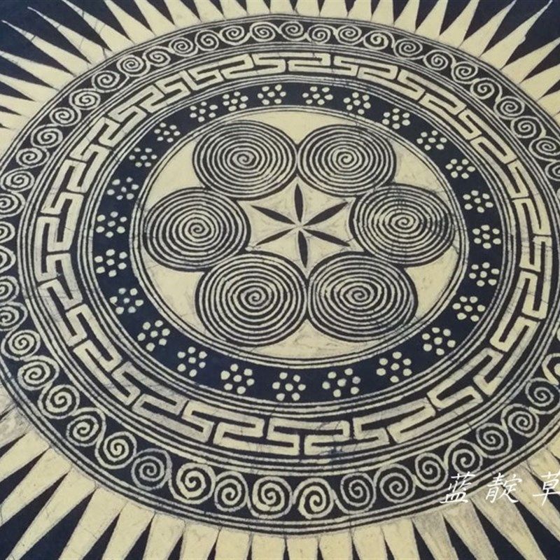 贵州蜡染布艺定制铜鼓纹太阳鼓抱枕布桌旗桌布门帘定做民族非遗