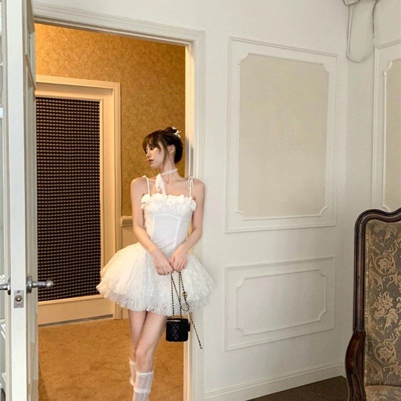 法式高级感纯白蕾丝吊带裙女夏日常可穿生日礼服仙女裙芭蕾短裙子