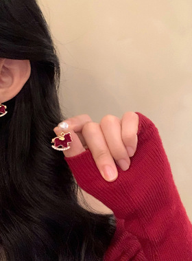 植绒小马珍珠红色耳坠耳钉银针高级气质耳环女本命年耳饰新年礼物