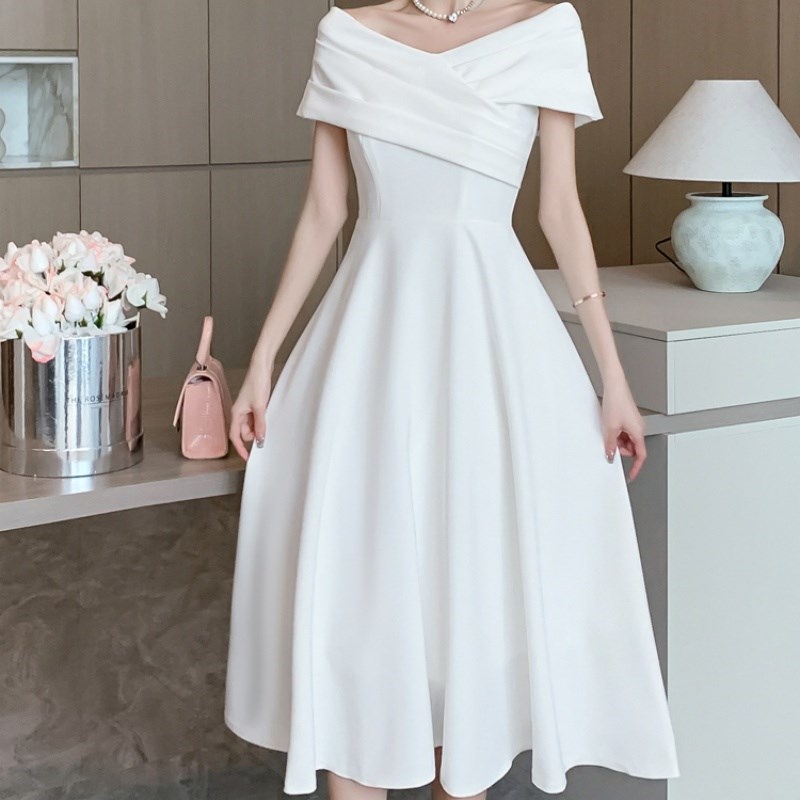 法式一字肩晚礼服气质新娘订婚连衣裙平时可穿白色登记领证礼服女