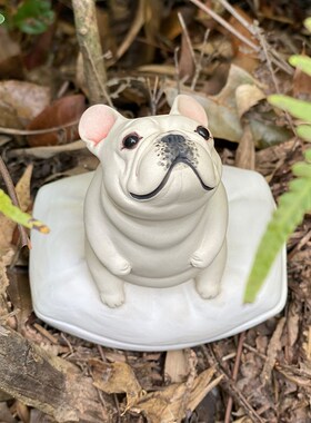 陶瓷轻奢小众法斗摆件陶艺装饰卡通客厅创意手工桌面家居可爱治愈