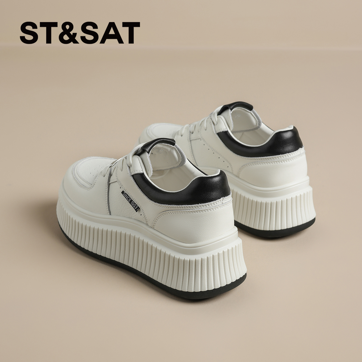 星期六女士时尚休闲板鞋厚底增高