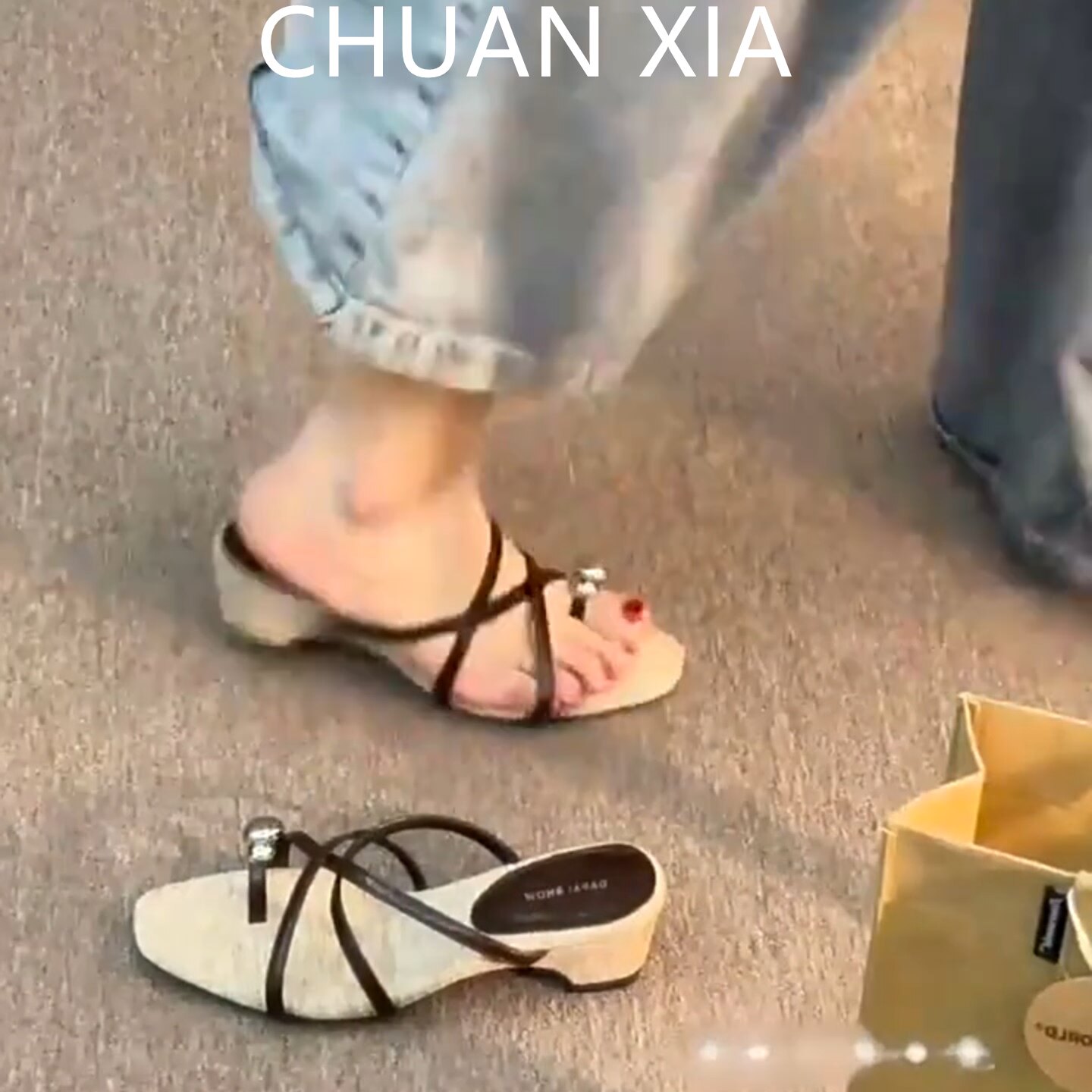 羊皮版-韩系交叉细带凉拖