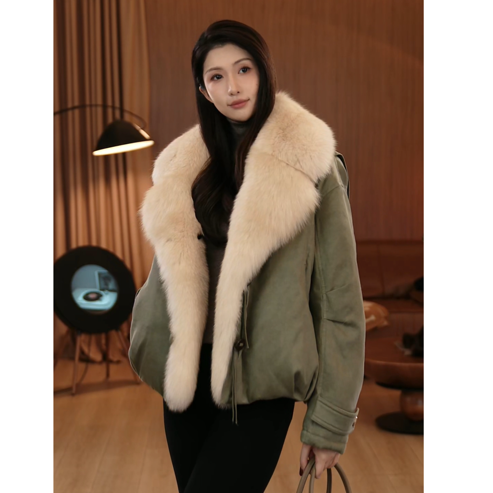 VITALITY COCO  25年新款百搭狐狸毛大翻领薄荷绿羽绒服