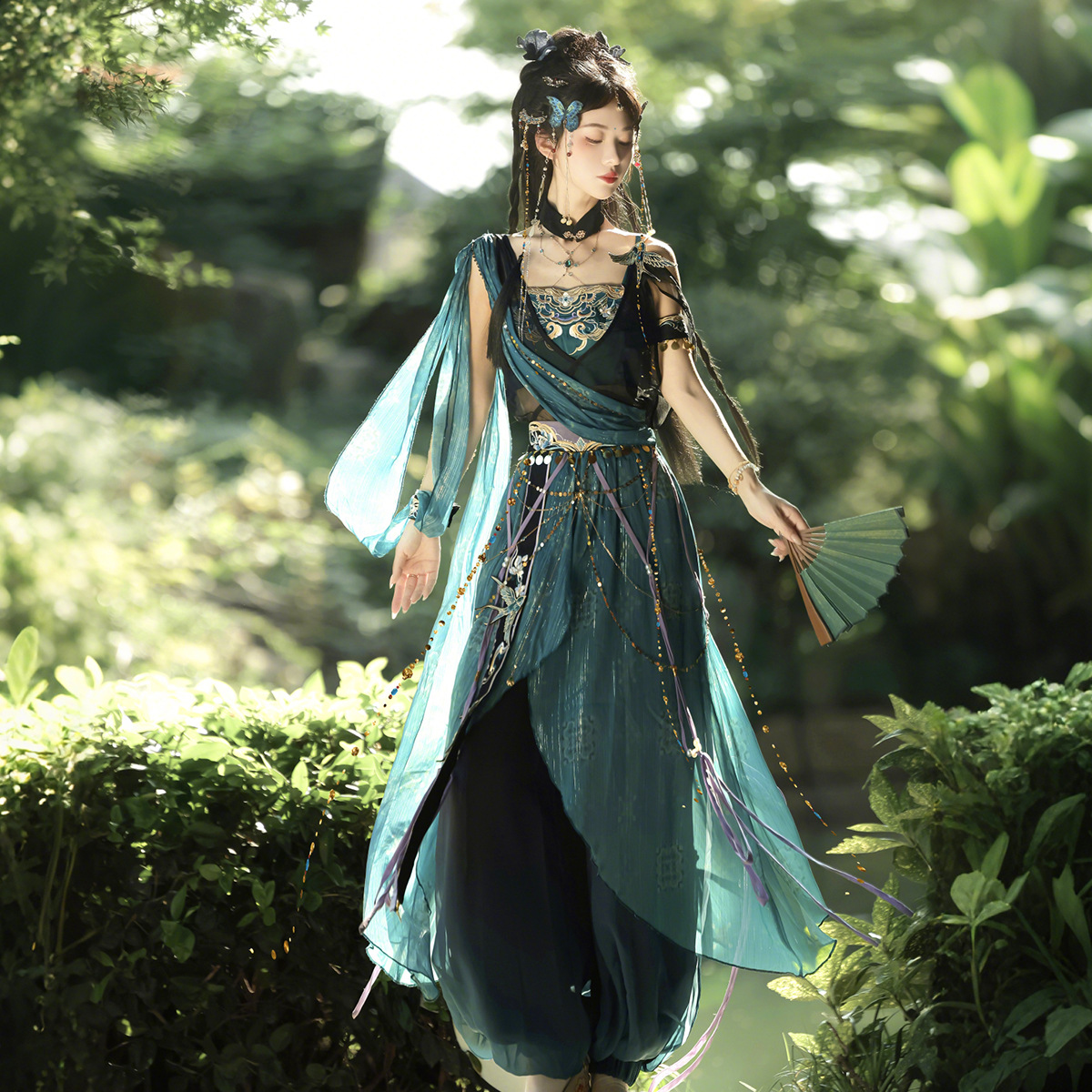 云梦集原创设计青鸟汉服女敦煌风西域风外披吊带裤子套装2025新款