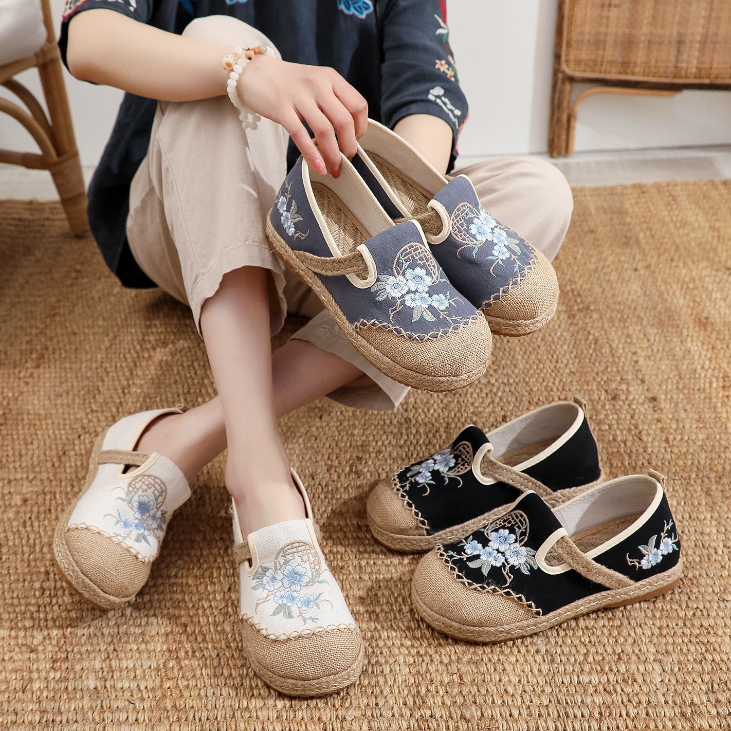 云梦集春秋新款女复古透气懒人坡跟内增高布鞋女士绣花低帮鞋