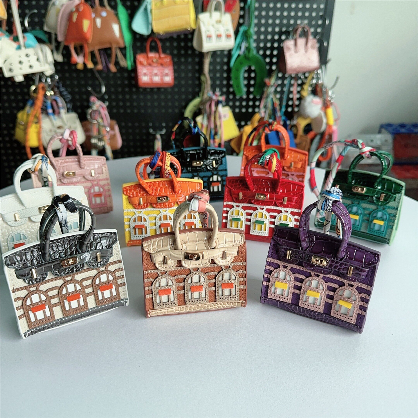 LV&GEDETE官方旗舰店包挂件口红包耳机包创意汽车钥匙扣包包挂饰