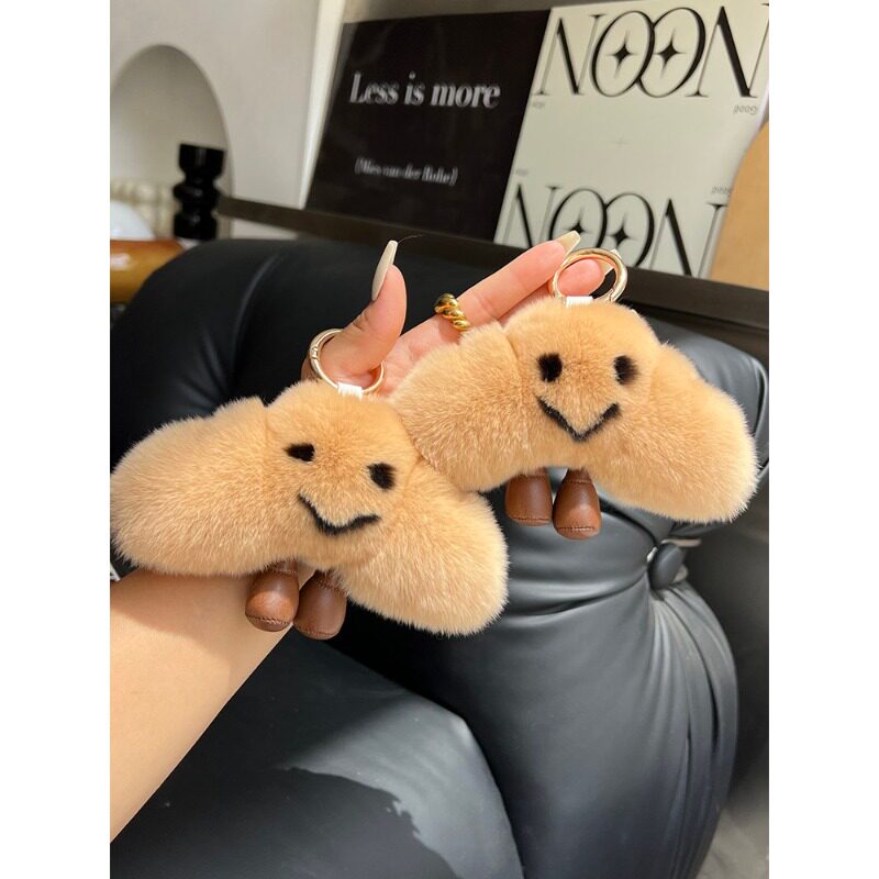 LV&GEDETE官方旗舰店獭兔毛笑脸牛角包汽车钥匙扣挂件玩偶 包挂饰