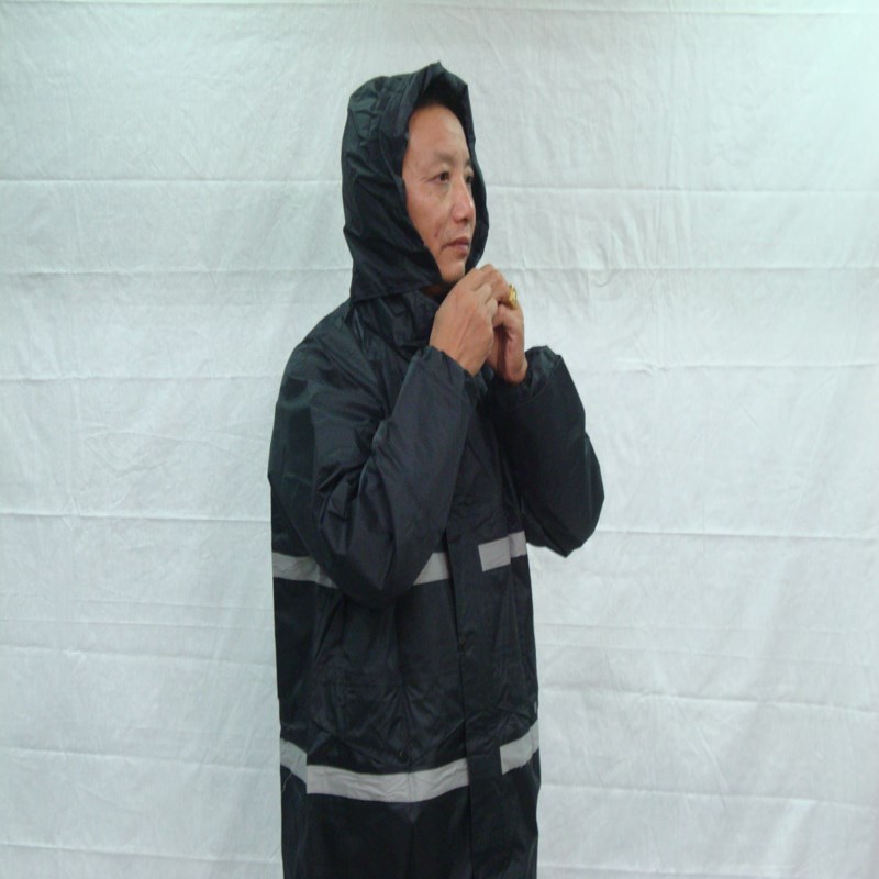 摩车雨衣雨裤 级尼龙绸带帽雨衣装 防漏防寒 自带反光条