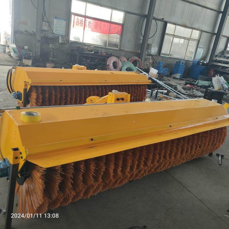 自动力除雪载滚 洒水车带改819装车刷式扫雪机 市政路面清雪扫雪,五金/工具,环卫车/保洁车/清扫车,淘宝优惠券,粉丝福利购,淘宝优惠卷
