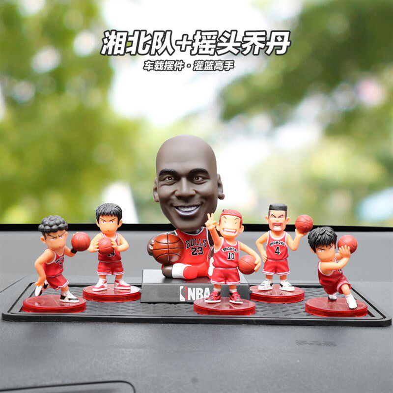 n球星汽车 詹姆斯车载车内装饰品哈登摇头篮球公仔创意