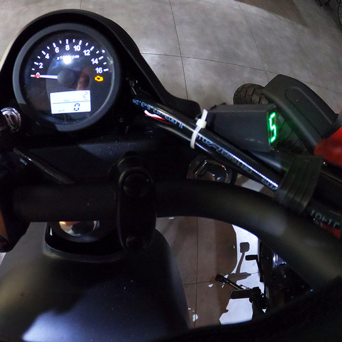 摩童外置显线布雷斯通复古摩车改装加装挡位显示器