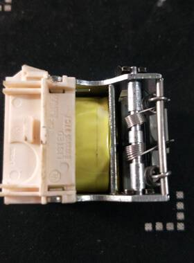 开关分励脱扣线圈nse-250380v/220V