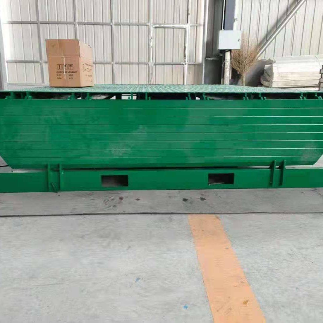 固定式登车桥月台高度调节板6/8/10吨电动液压卸货平台登车桥