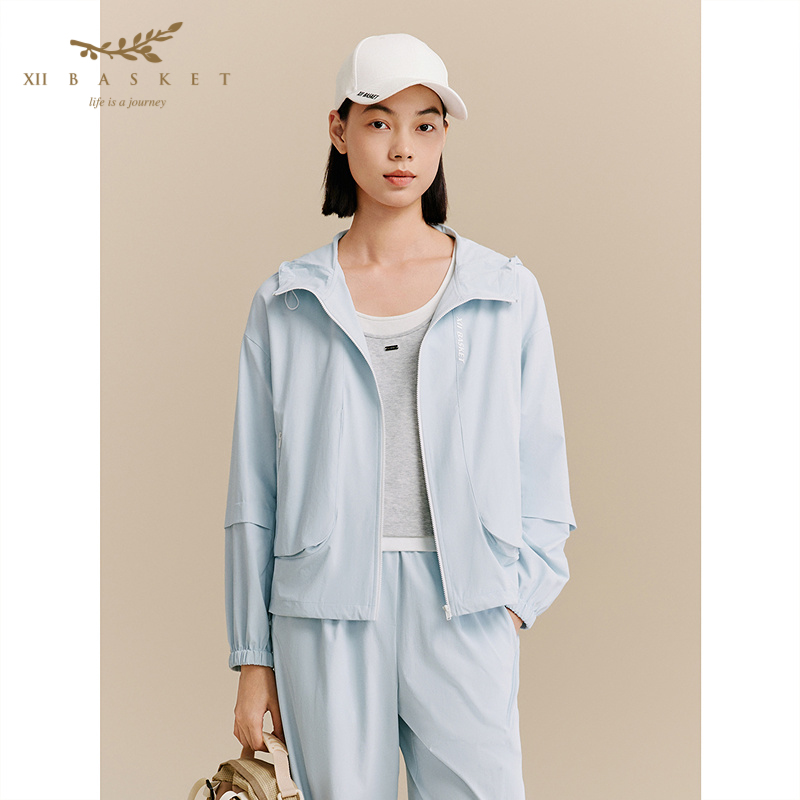 十二篮清新浅蓝舒适运动外套