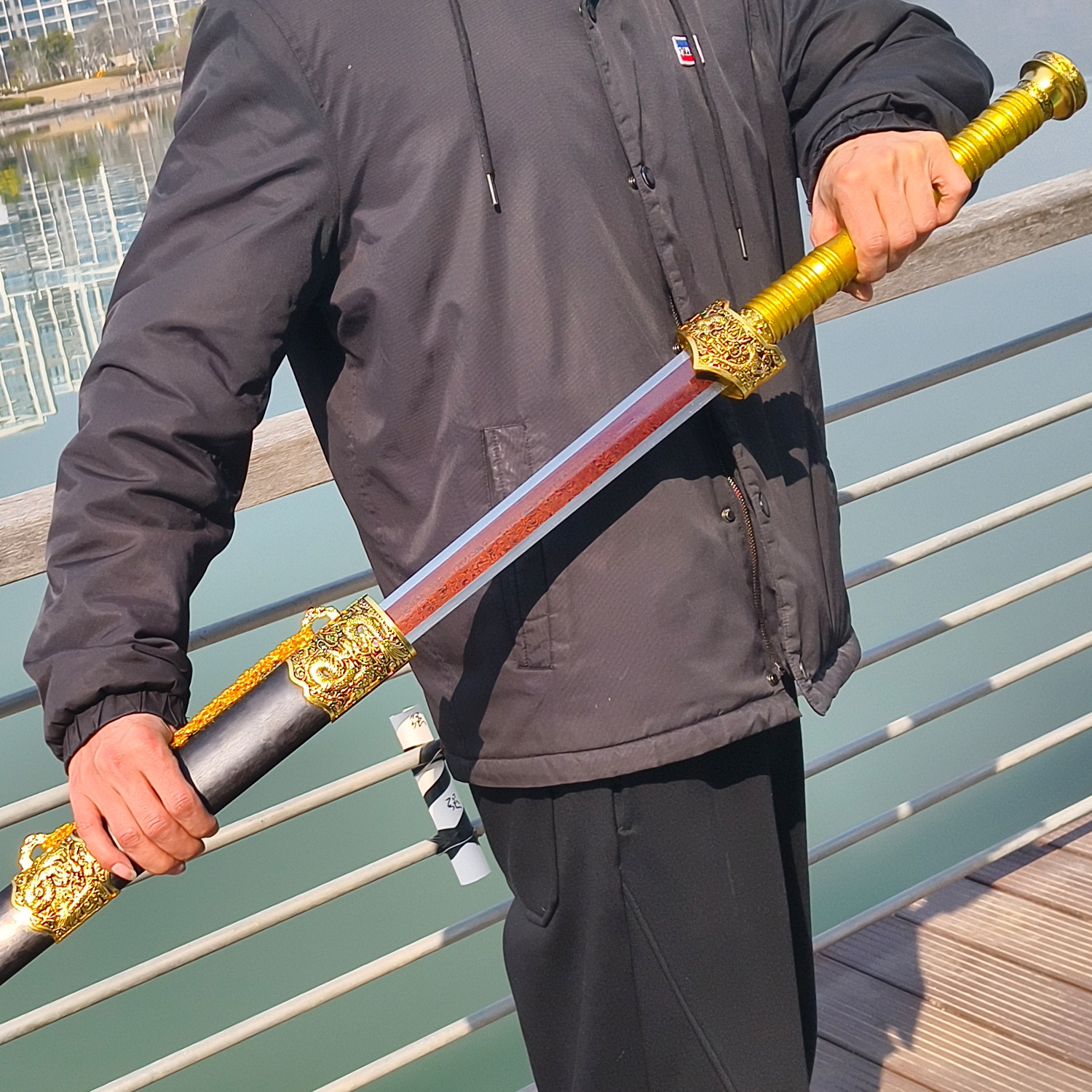 龙泉宝剑八面花纹钢发红淬火双手剑6斤重剑汉剑客厅摆件未开刃