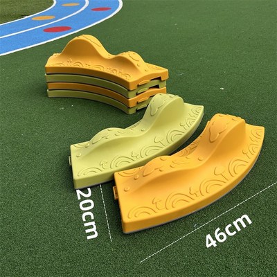 儿童感统训练器材山峰平衡板驼峰触觉板加厚平衡木过河石波浪步道