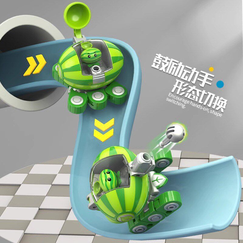 正大战僵尸西瓜投手豌豆射手大嘴变形合体甲装