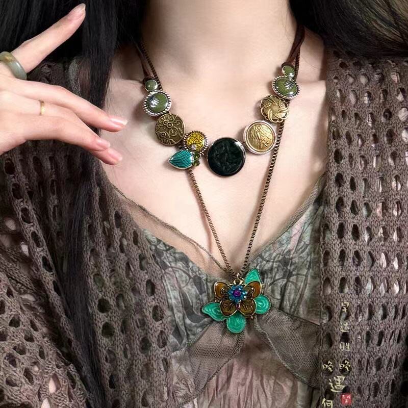 中古风双生绿色蝴蝶项链女款vintage波西米亚锁骨链古着独特配饰