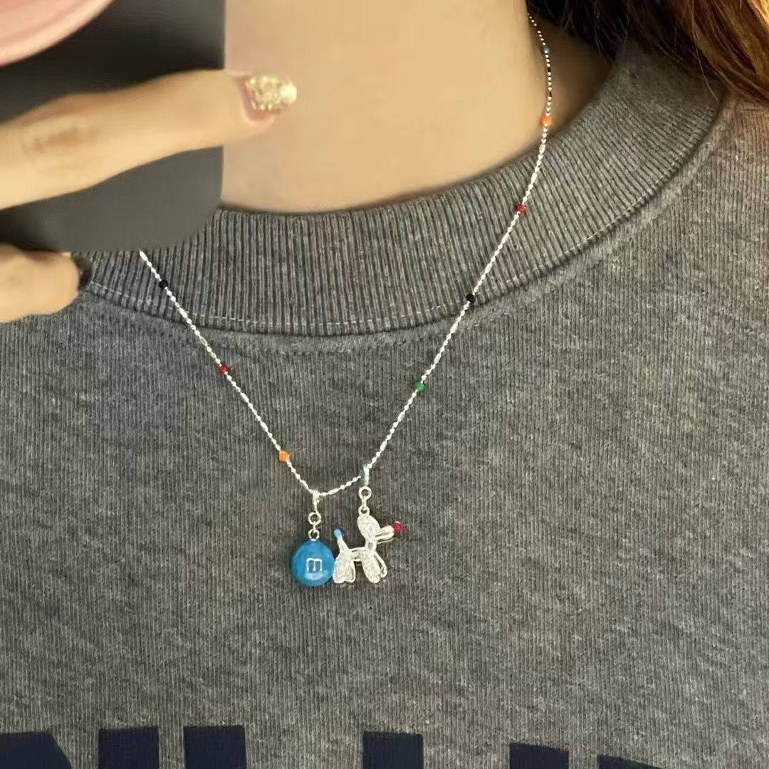 彩色m豆小狗气球项链女2025新款秋冬毛衣链多巴胺装饰锁骨链配饰