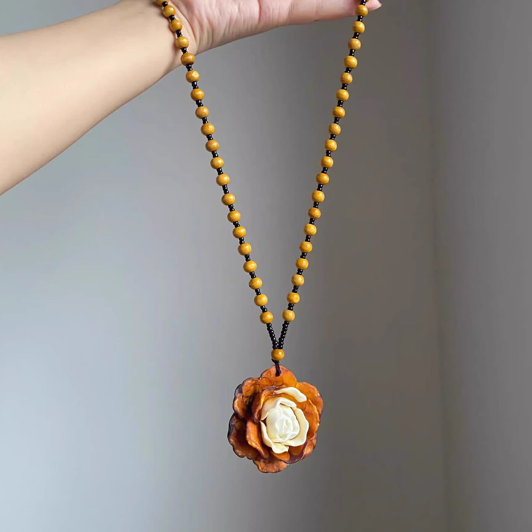 复古棕色串珠花朵项链女波西米亚民族风长款气质锁骨链配饰毛衣链