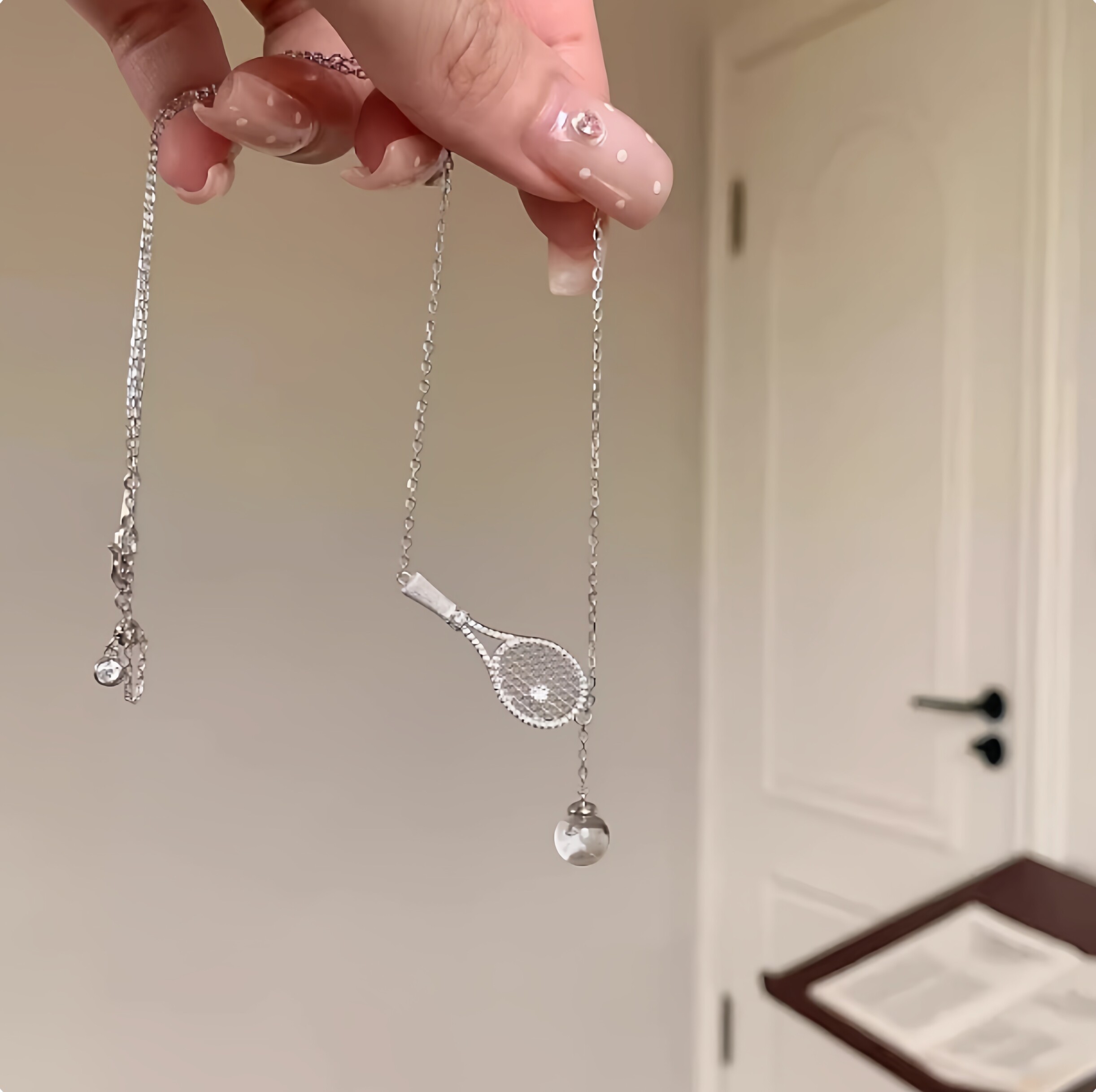 运动风网球拍吊坠项链男女款2025新款小众设计装饰链时尚百搭配饰