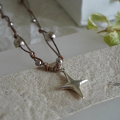 「另一颗星芒」小众设计长款 项链女时尚 百搭金属感圆珠编绳毛衣链