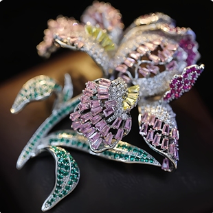 【邂逅鸢尾】立体鸢尾花胸针微镶女奢华大衣优雅西装配饰胸花胸饰