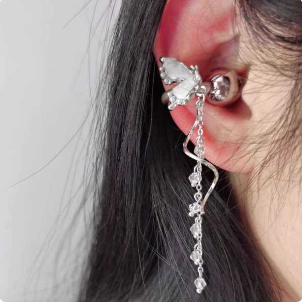 适用于freeclip耳机钻扣仿珍珠蝴蝶流苏耳夹扣小众高级感耳饰配饰