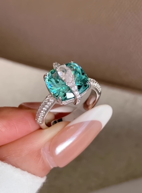 【闪钻幽光】韩系绿钻爆闪方糖戒指复古重工高级感食指戒气质指环