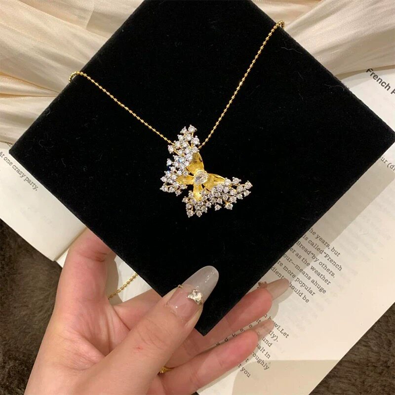 「星熠蝶梦」金色拉丝满钻蝴蝶项链复古轻奢贵气时尚千金感毛衣链