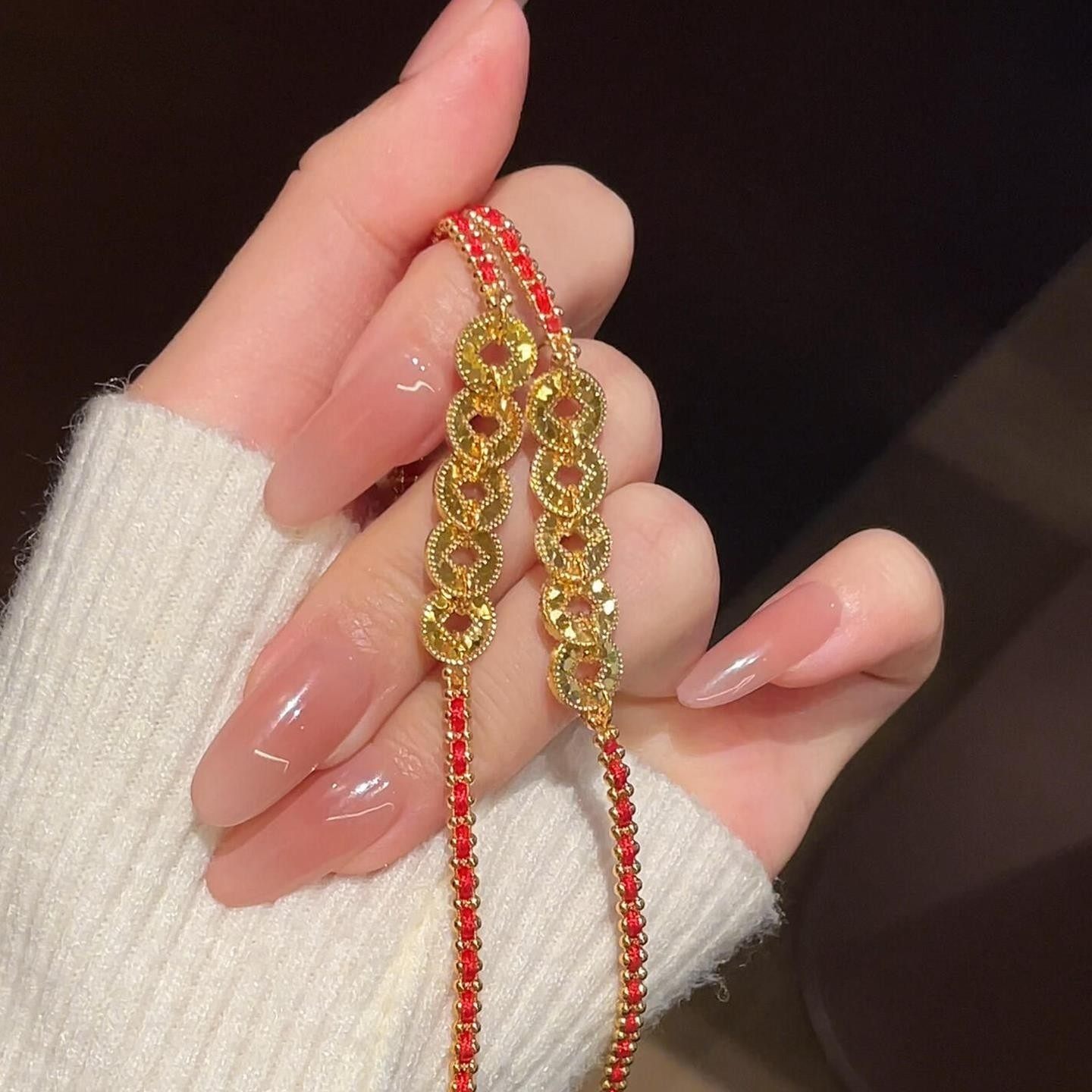《招财小能手》铜钱红绳手链女轻奢小众设计高级感送闺蜜2026新款
