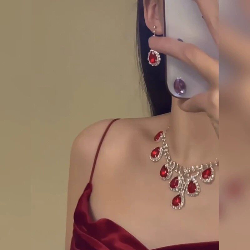 鸽血红满钻仿锆项链耳环套装