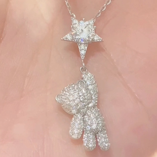 2026新款摘星小熊项链女萌趣可爱吊坠气质轻奢小众锁骨链学生礼物
