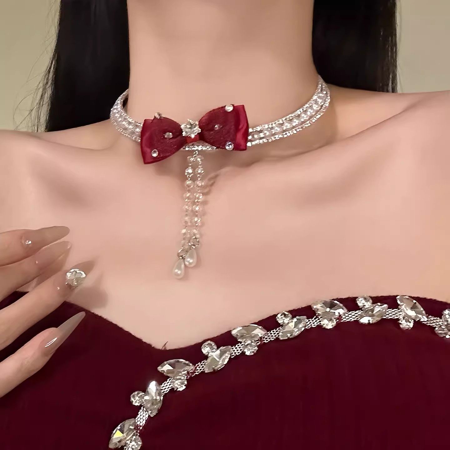 闪钻珍珠红色蝴蝶结项链女choker颈链气质高级感礼服配饰项链奢华