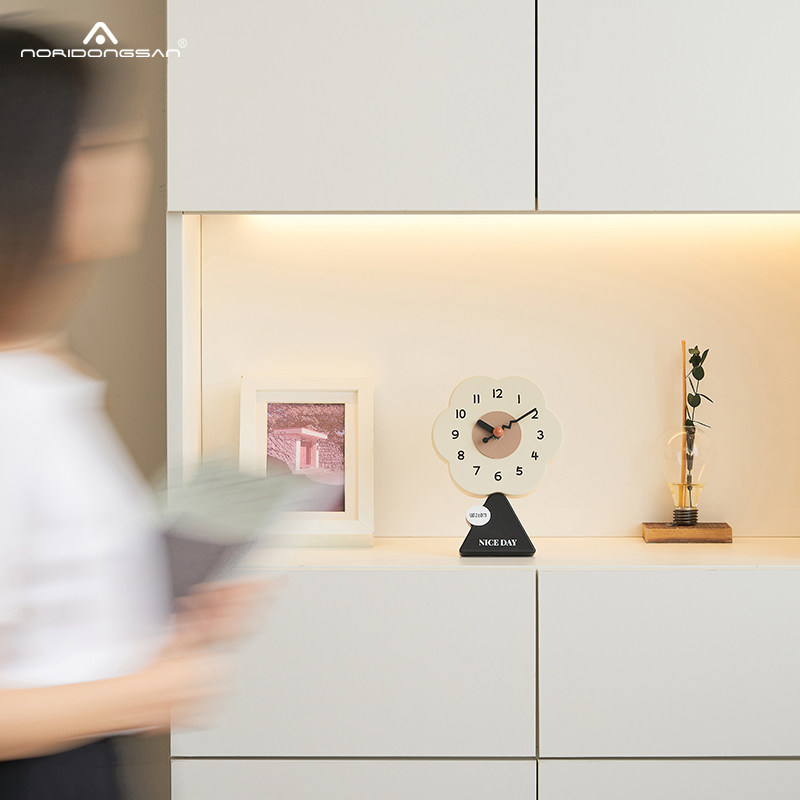 屋准奶油风客厅桌面创意时钟现代装饰个性座钟摆放式钟表,家居饰品,座钟,淘宝优惠券,粉丝福利购,淘宝优惠卷