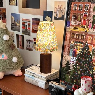 复古实木碎台灯卧室床头柜灯中古风浪漫氛围新款法式小夜灯