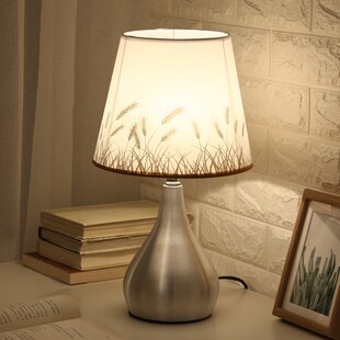 极有家发现 现代卧室台灯床头灯家用结婚台灯婚房温馨床头灯