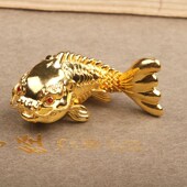 创意纯黄铜龙鲤鱼茶宠办公室桌面年年余手把件活动龙鱼小
