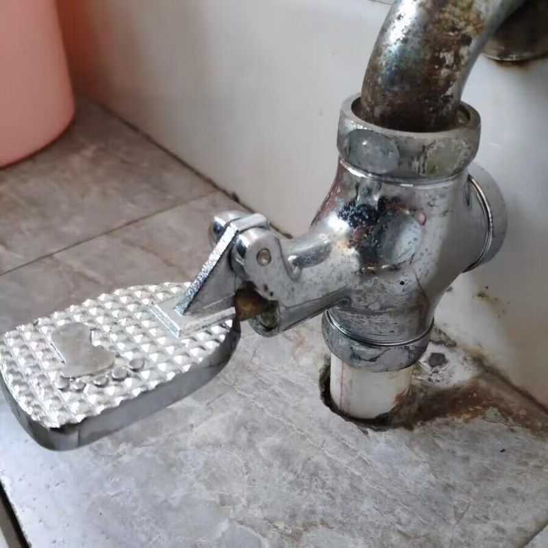 脚踩式小便池蹲坑门脚踏式大便冲水卫生间脚踏脚踩