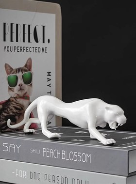 招财客厅汽车豹子摆件白瓷电视柜装饰摆件办公室创意造景道具