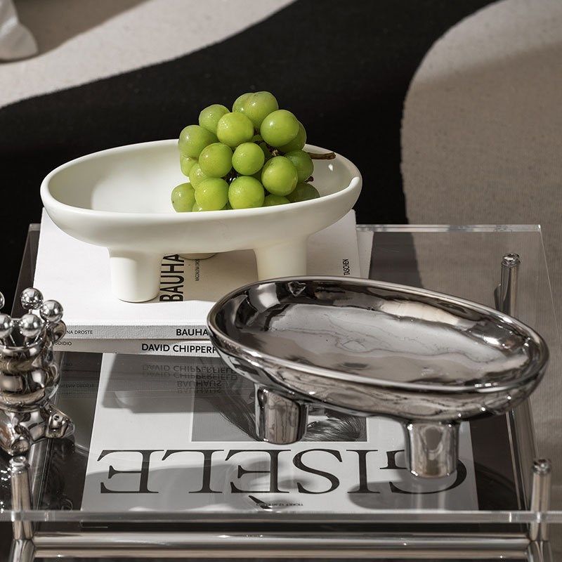 韩国店铺创意陶瓷奶油in陶瓷会客区接待糖大水果盘三脚高脚托盘