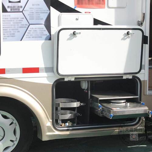 新款TYTXRV 房车改装配件外仓门带锁 开孔800X450mm 防水舱门