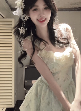 法式气质度假风绿色洋装女2025夏季新款不规则拼接设计感长裙子