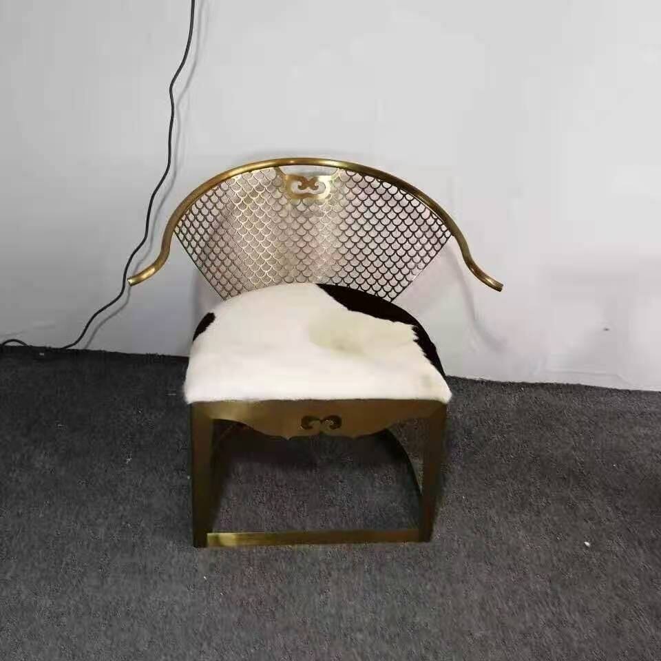 简约现代不锈钢奶牛皮休闲椅