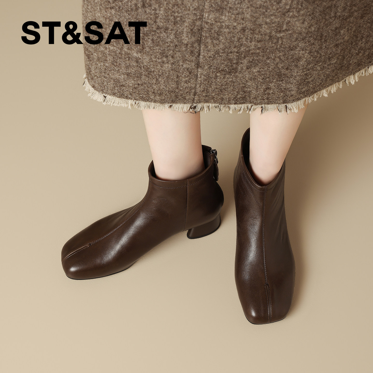 St&Sat/星期六新款方头粗跟秋冬短靴复古百搭显瘦气质后拉链女靴