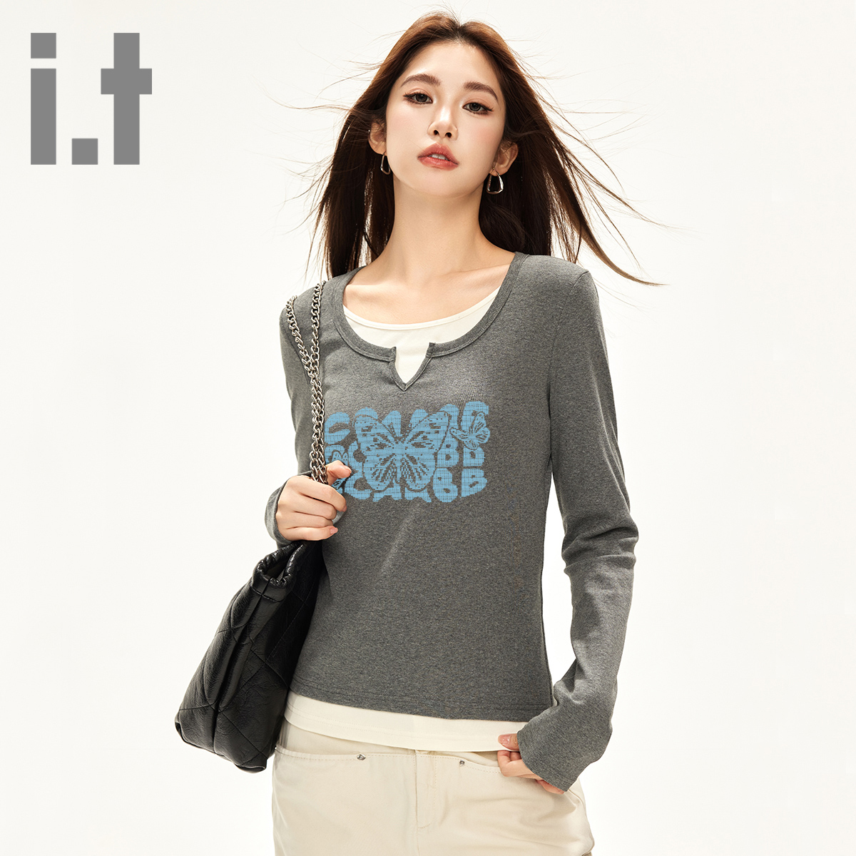 it ccaabb上衣春秋女装时尚潮牌字母印花长袖T恤女百搭精致上衣K