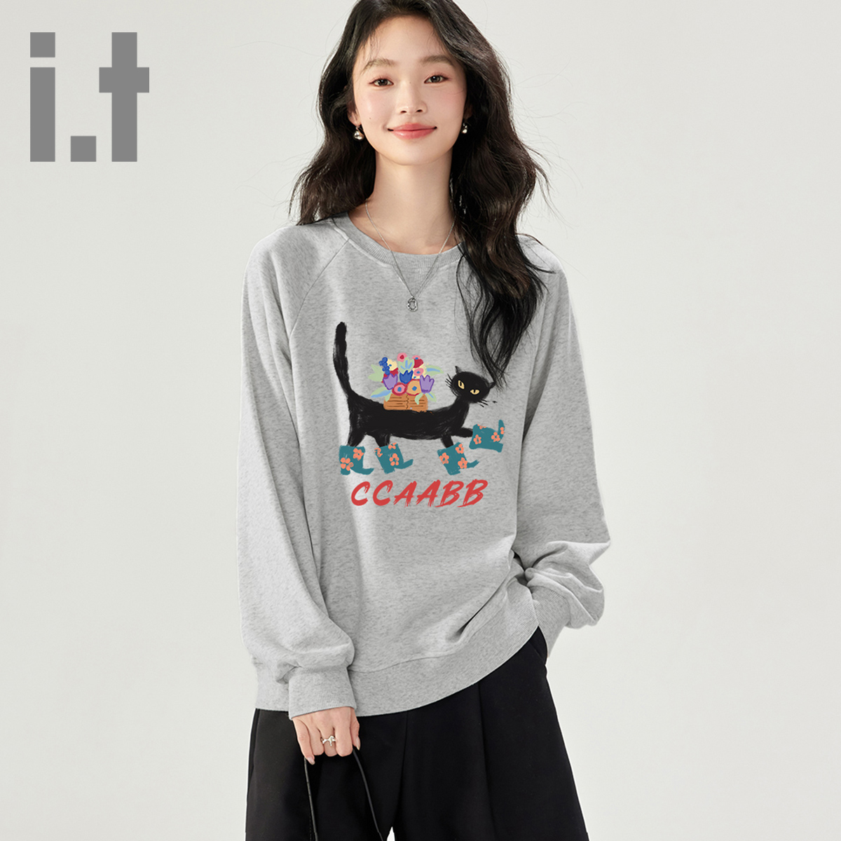 it ccaabb春秋新款加绒卫衣女黑猫印花设计感宽松圆领套头上衣K